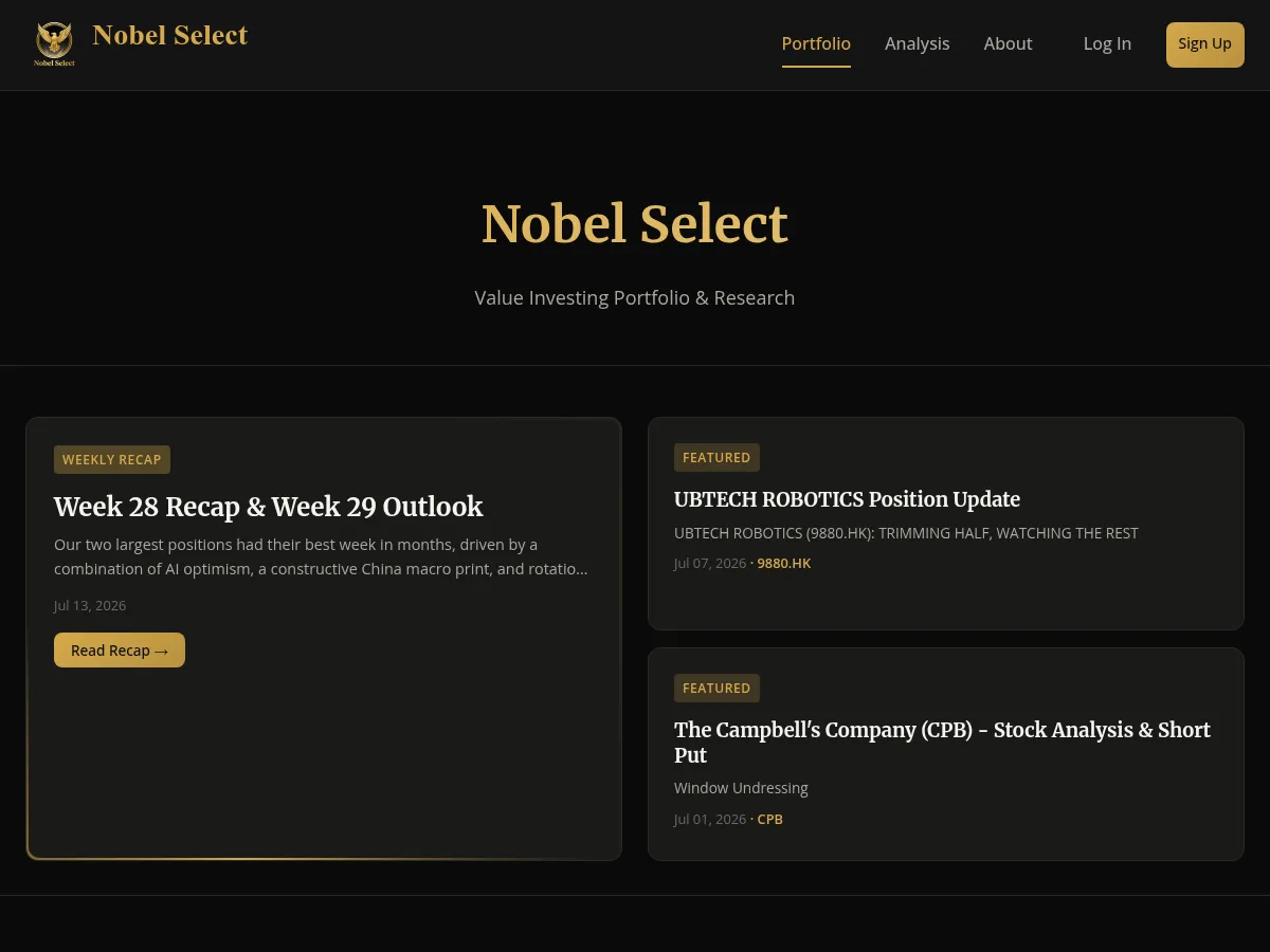 A heavily blurred, censored capture of the NovelTrove homepage โ only soft shapes are visible, no explicit or readable content