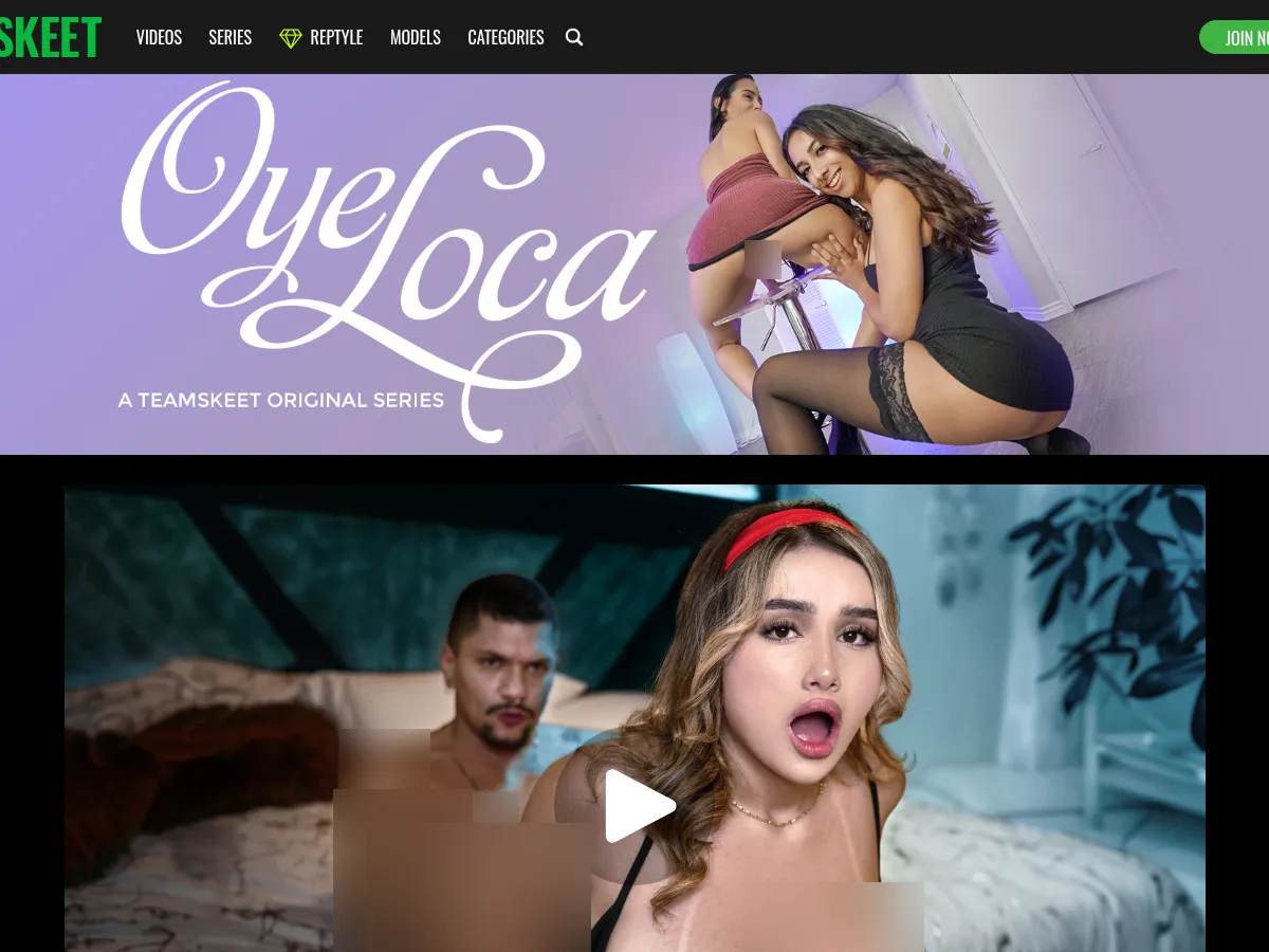 A heavily blurred, censored capture of the OyeLoca homepage โ only soft shapes are visible, no explicit or readable content